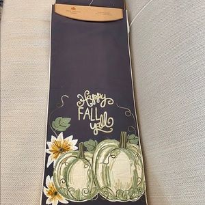 Happy Fall Y’All Table Runner